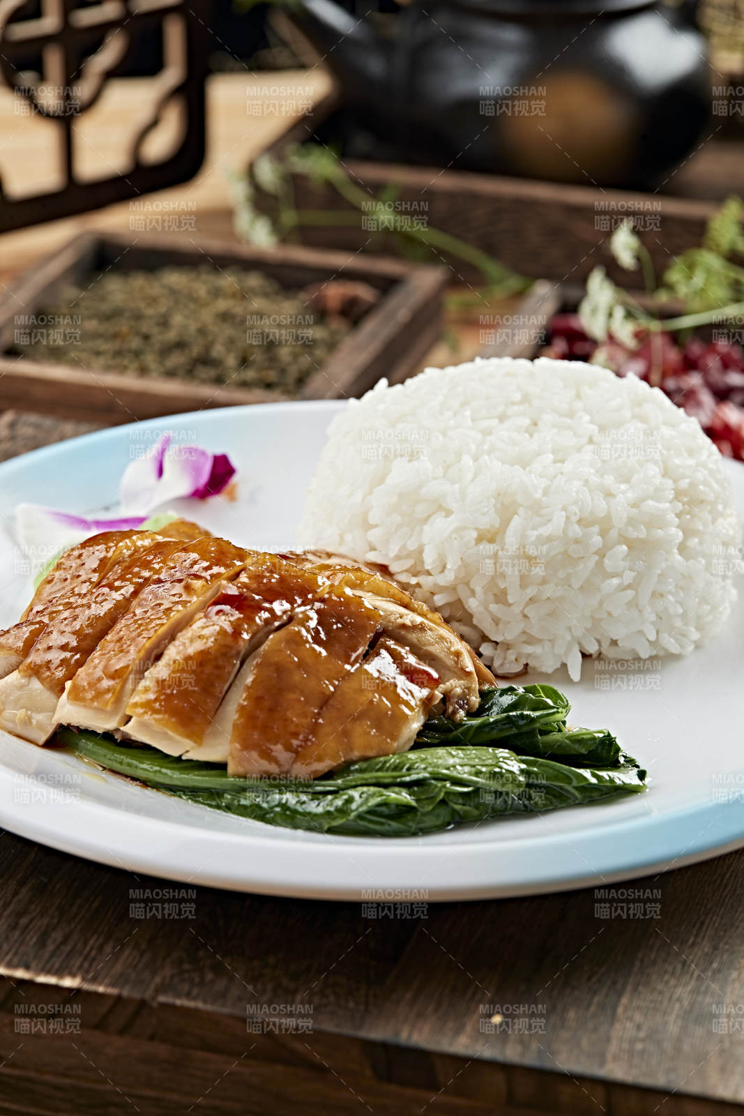 港式茶餐玫瑰豉油鸡饭图片