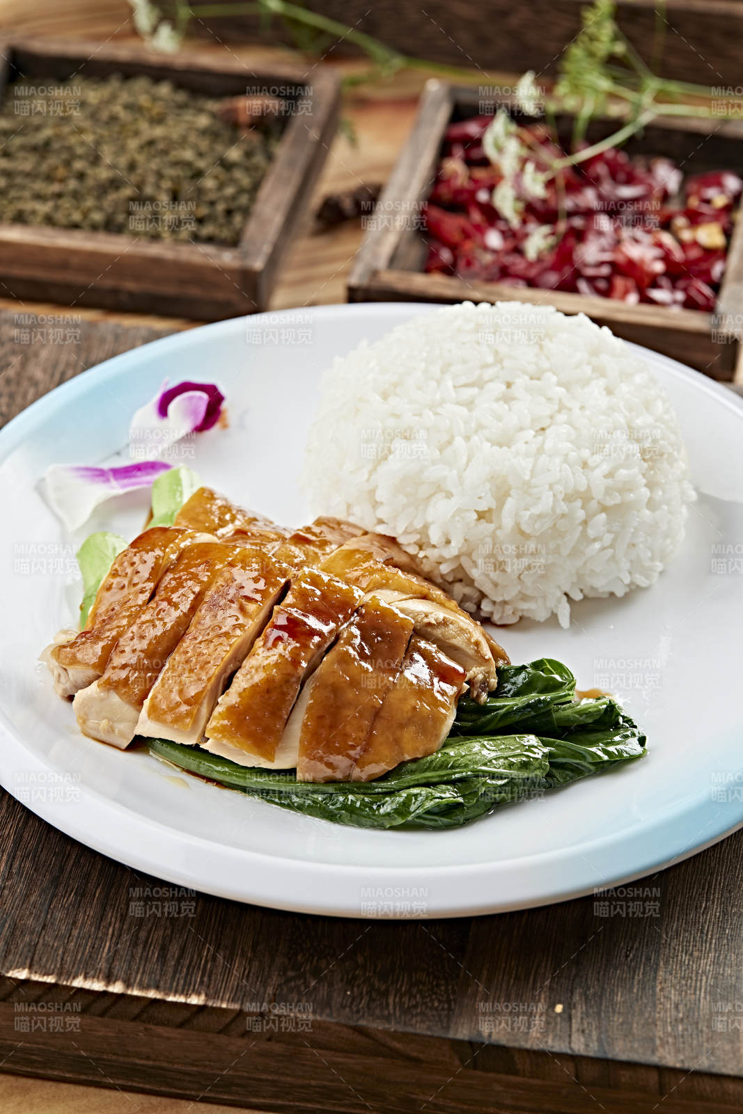 港式茶餐玫瑰豉油鸡饭图片