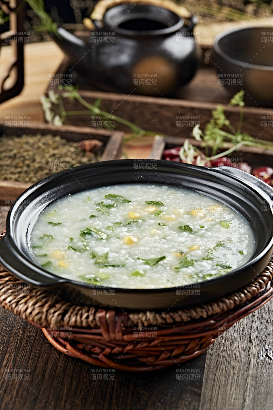 港式茶餐砂锅玉米小白菜粥图片