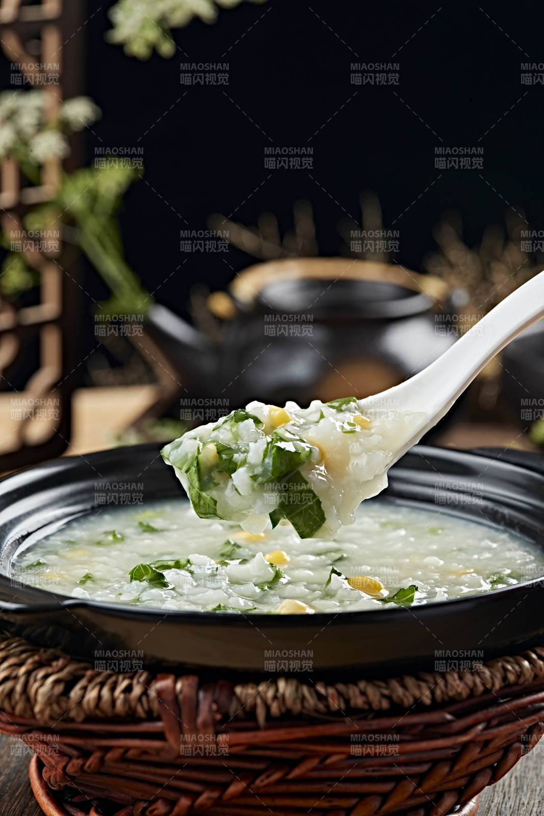 港式茶餐砂锅玉米小白菜粥图片