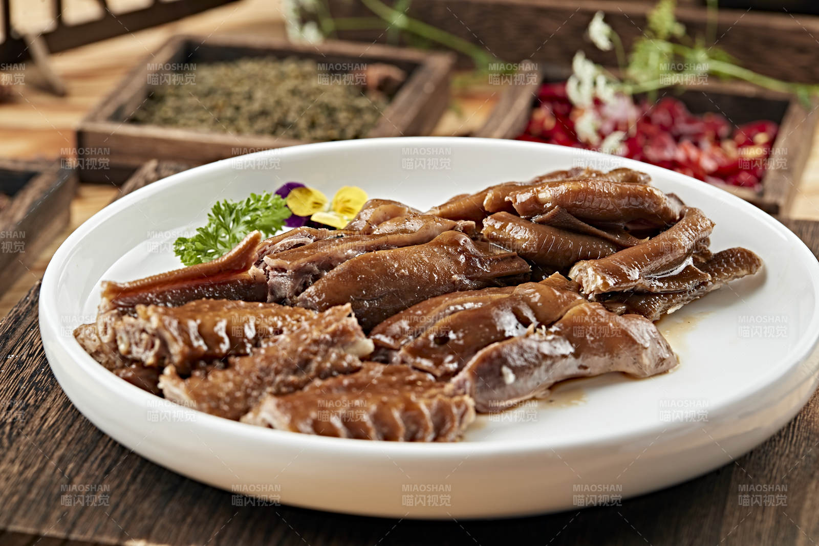 港式茶餐潮汕卤水鹅三拼图片