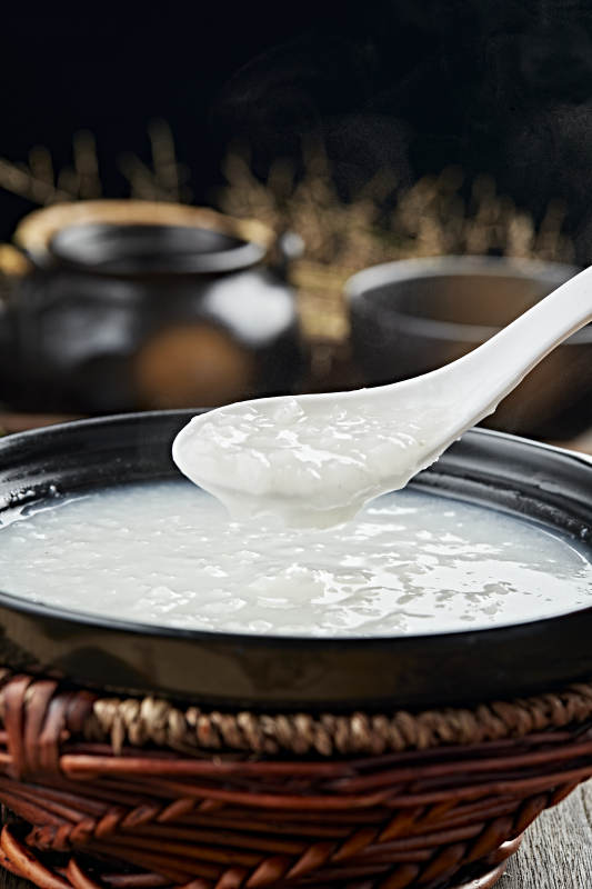 港式茶餐砂锅白米粥图片