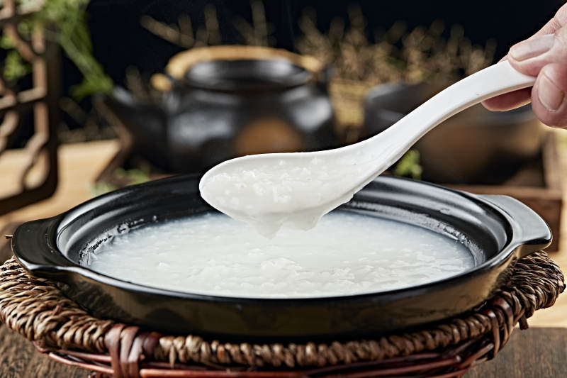 港式茶餐砂锅白米粥图片