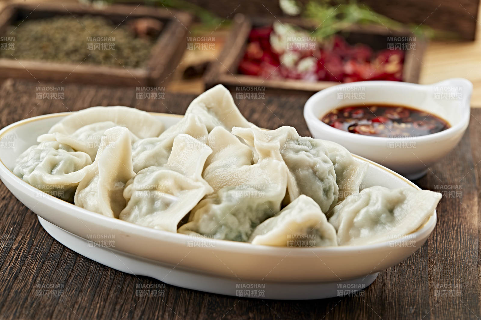 香菇韭菜猪肉馅手工水饺图片