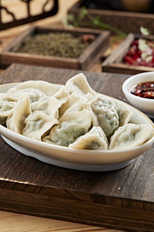 香菇韭菜猪肉馅手工水饺图片