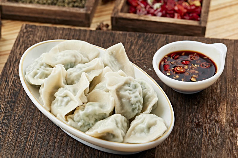 香菇韭菜猪肉馅手工水饺图片