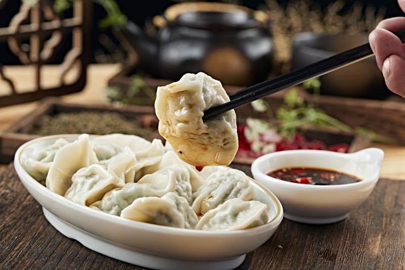 香菇韭菜猪肉馅手工水饺图片