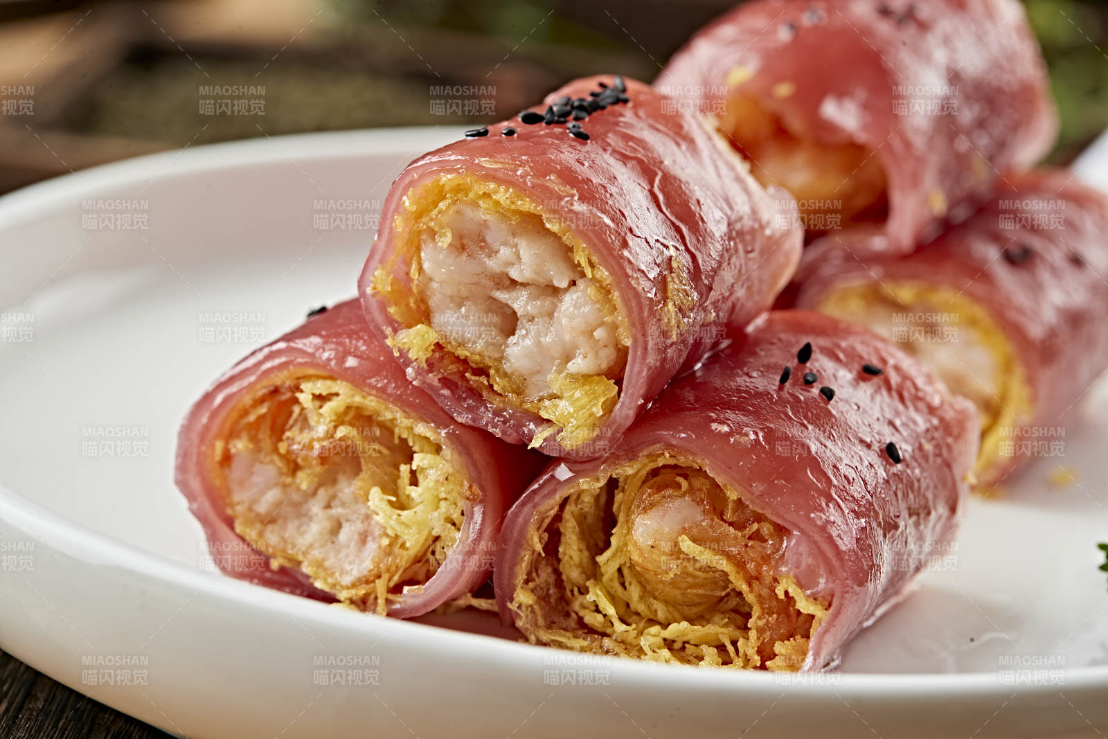 港式茶餐红米皮肠粉炸蛋猪肉卷图片