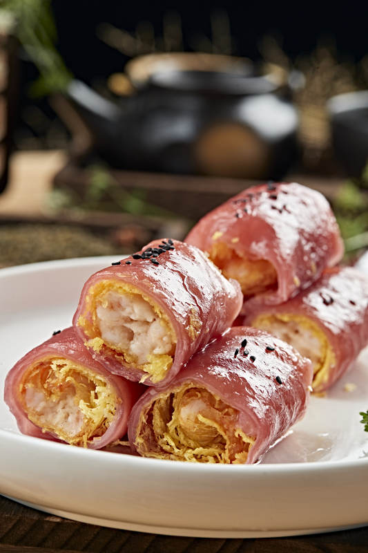 港式茶餐红米皮肠粉炸蛋猪肉卷图片