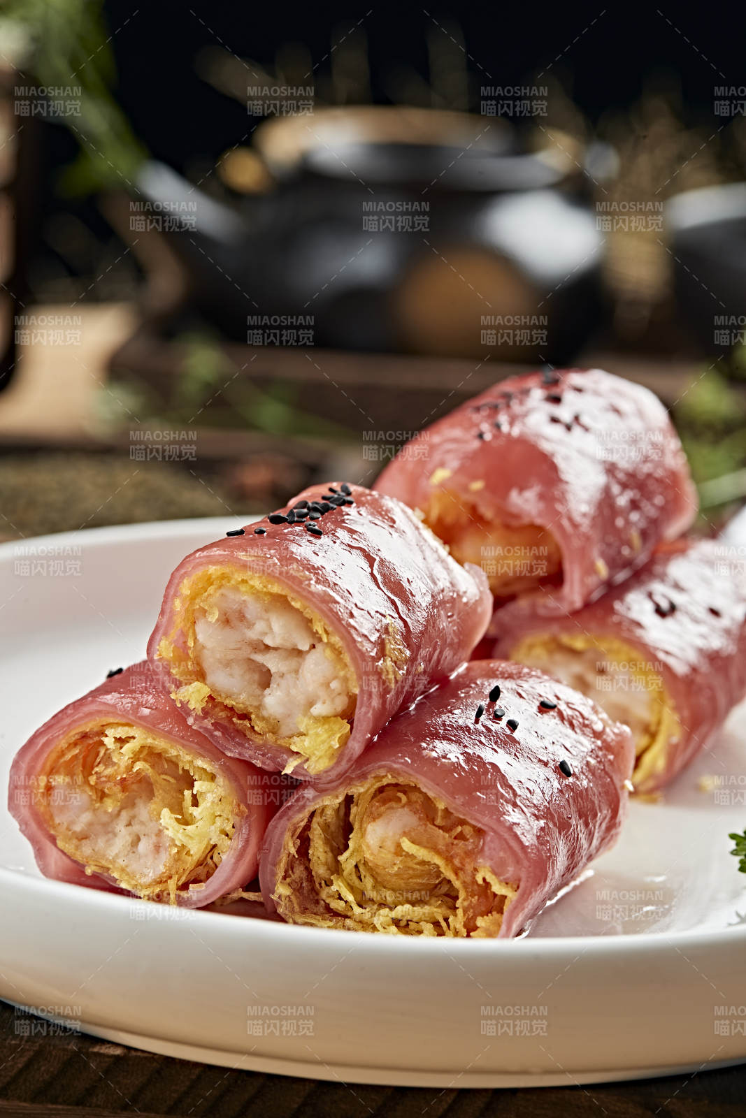 港式茶餐红米皮肠粉炸蛋猪肉卷图片