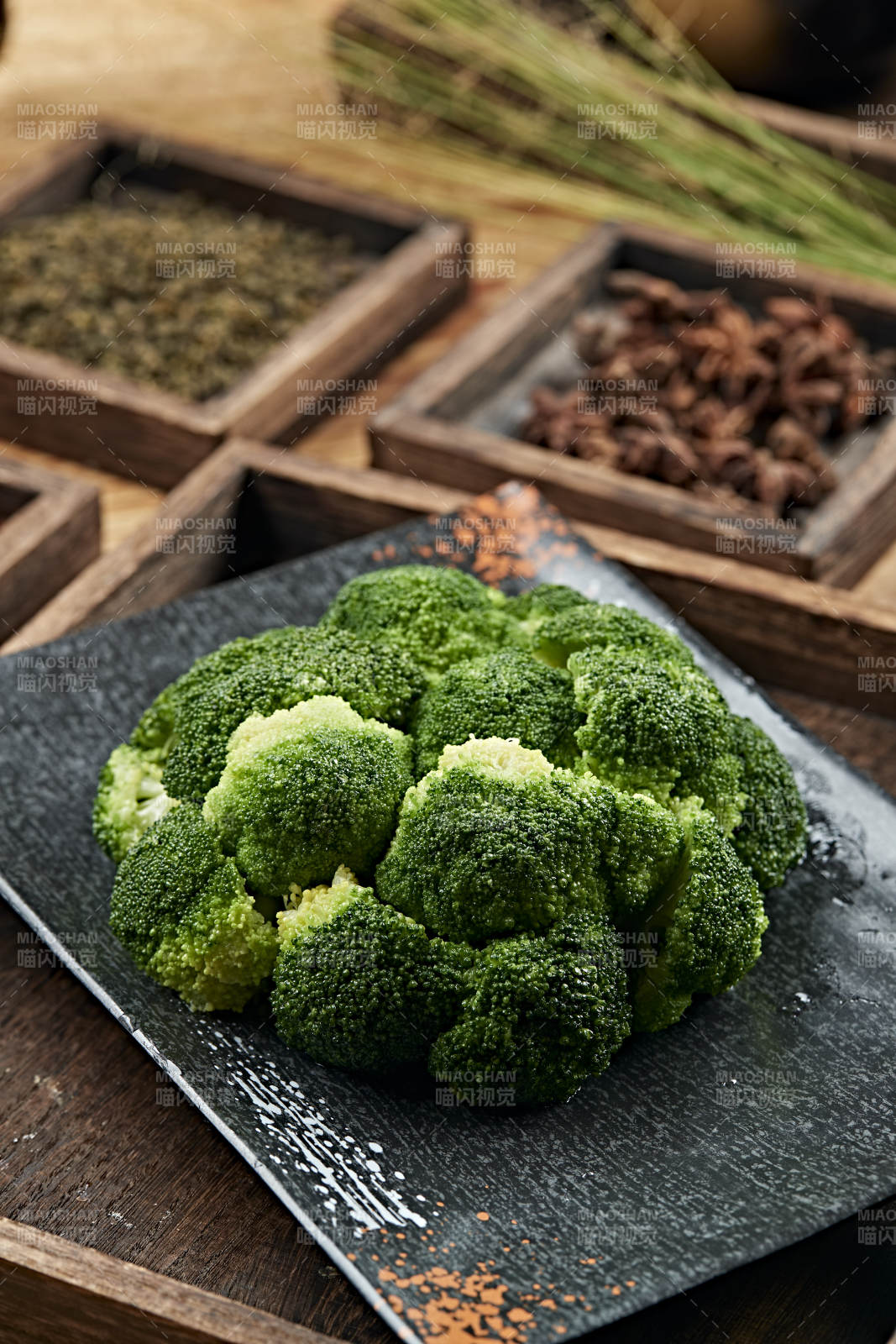 港式茶餐白灼西蓝花图片