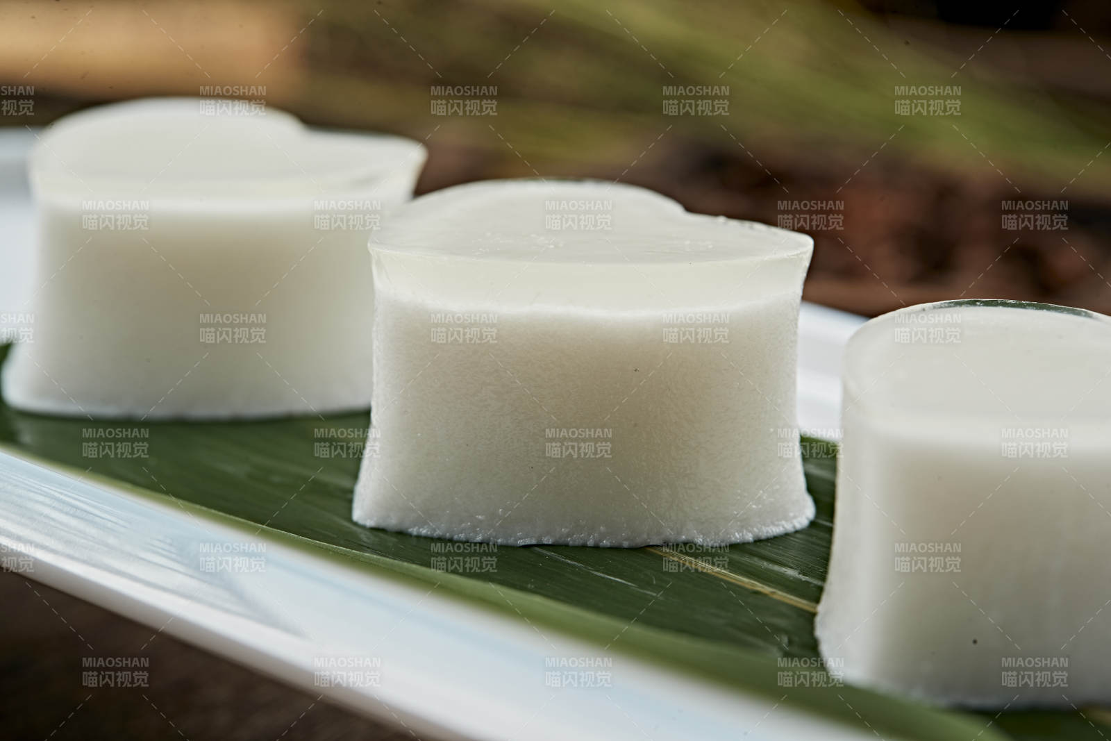 港式茶餐椰子水晶糕图片