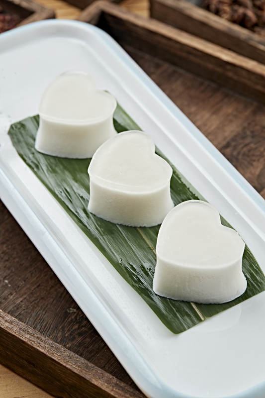 港式茶餐椰子水晶糕图片