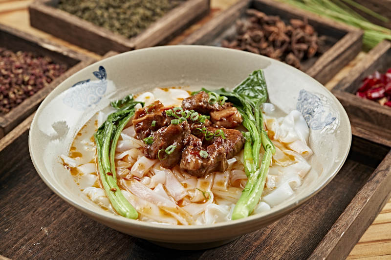 港式茶餐牛腩河粉图片