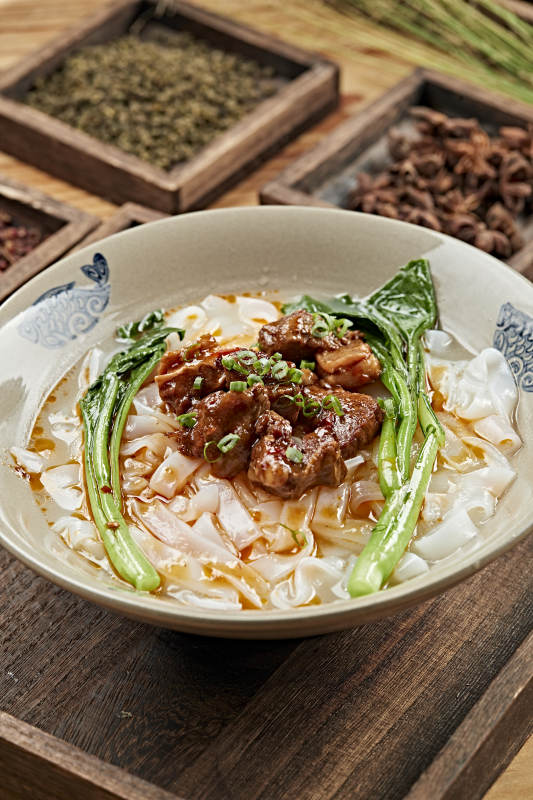 港式茶餐牛腩河粉图片