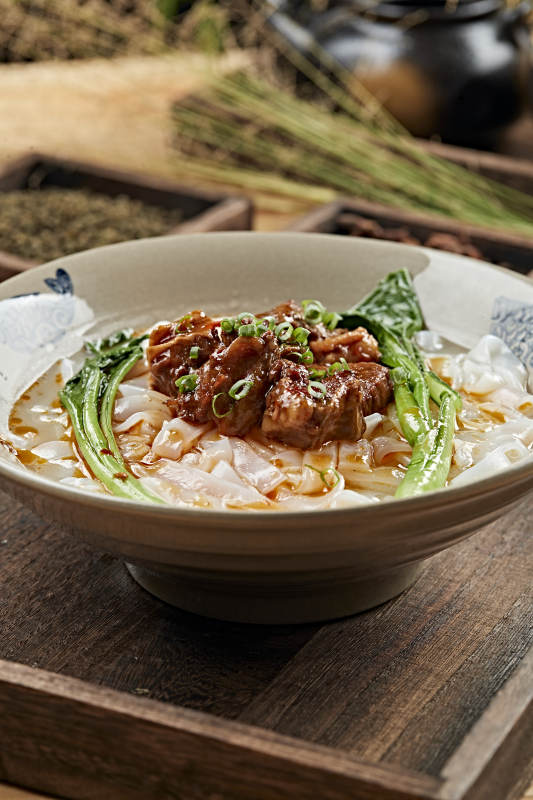 港式茶餐牛腩河粉图片