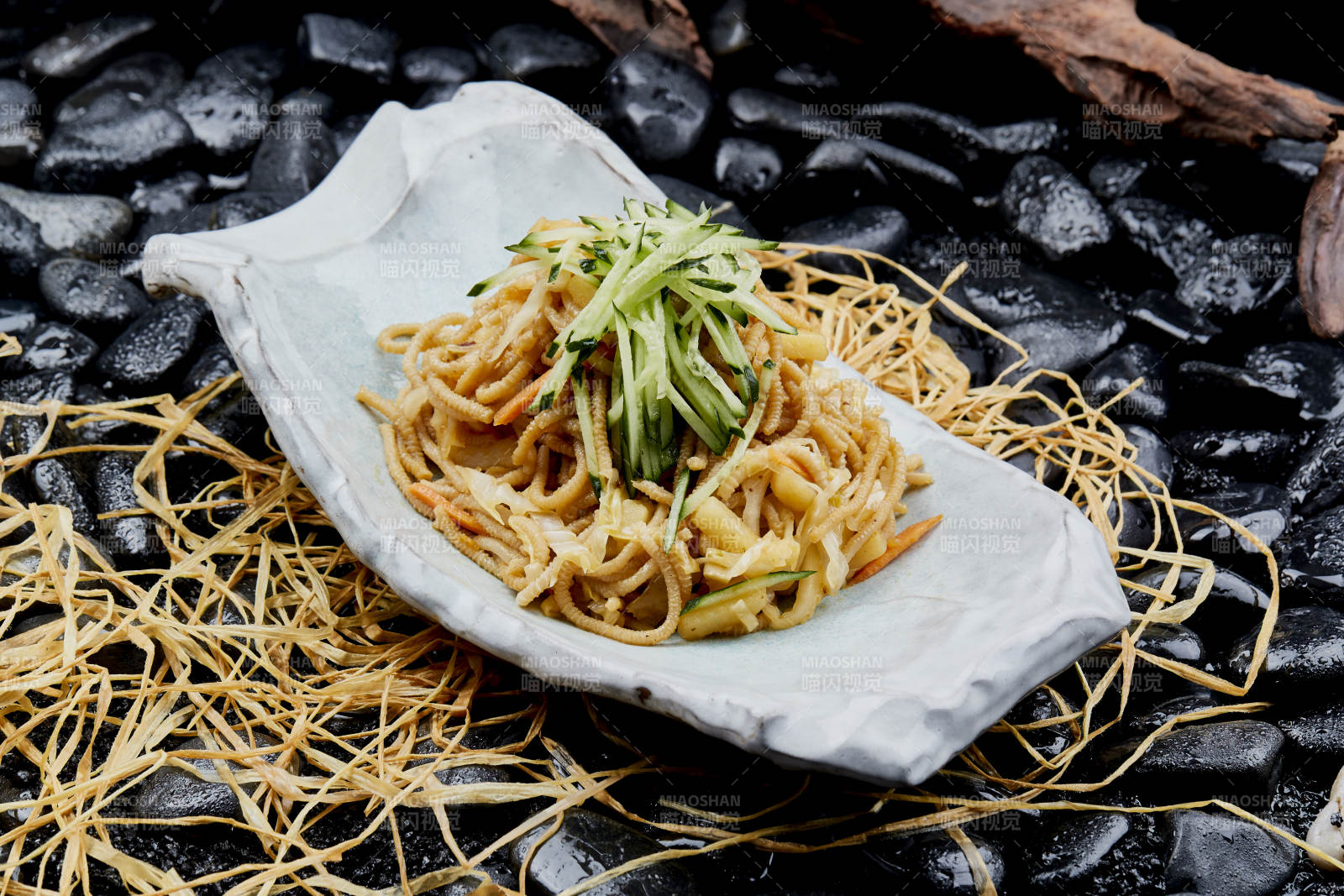 凉拌酸菜土豆莜面饸饹图片