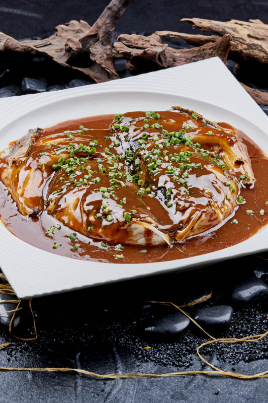 酱焖千岛湖野生大鱼头图片