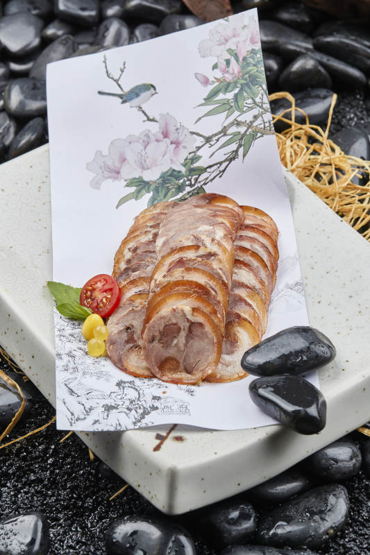 烟熏肘花卷切片图片