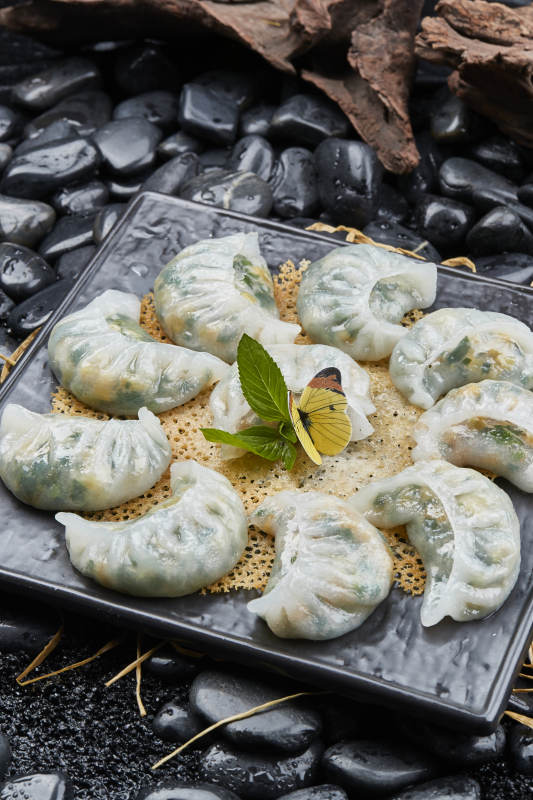 三鲜鸡蛋韭菜虾仁水晶蒸饺图片