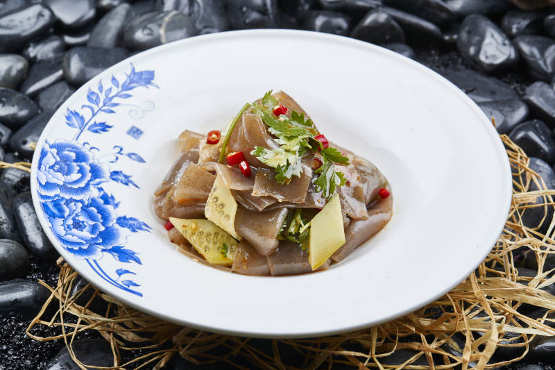 黄瓜片米椒老醋凉拌鱼泥冻图片