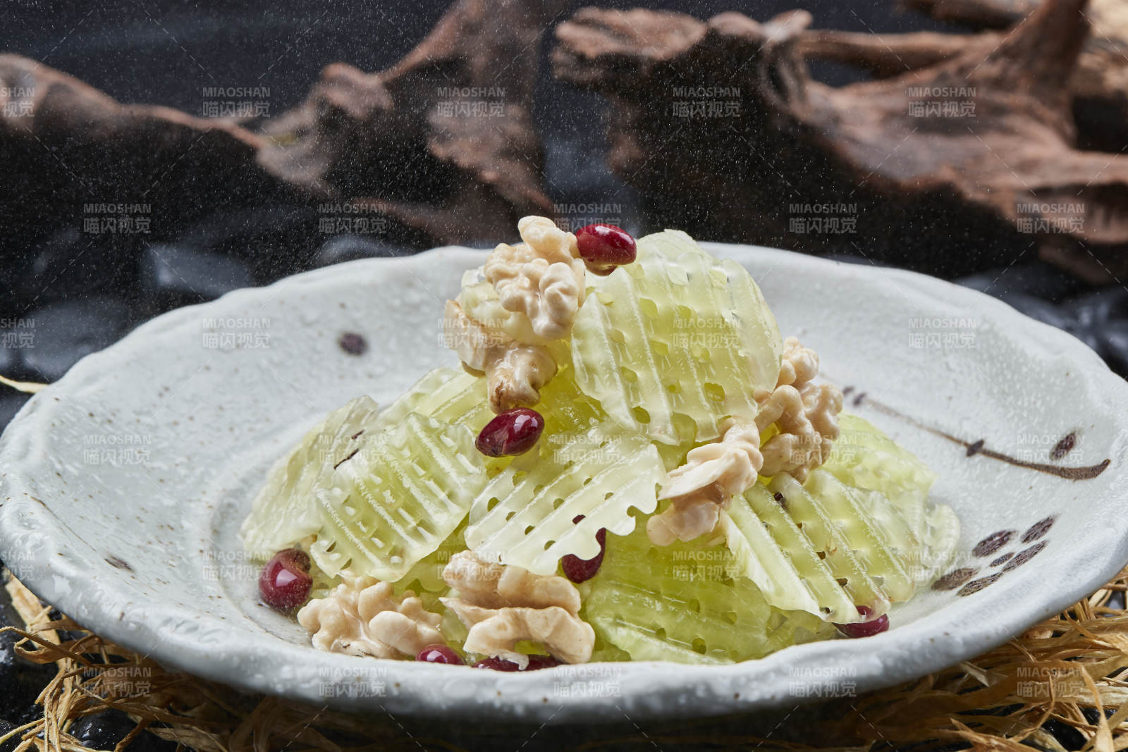 蜜豆桃仁拌芦笋图片