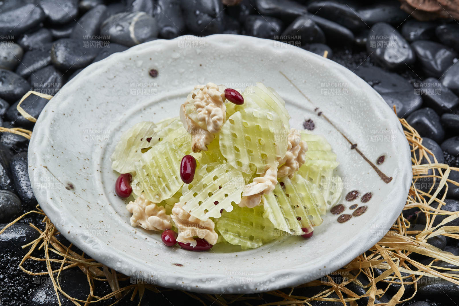 蜜豆桃仁拌芦笋图片