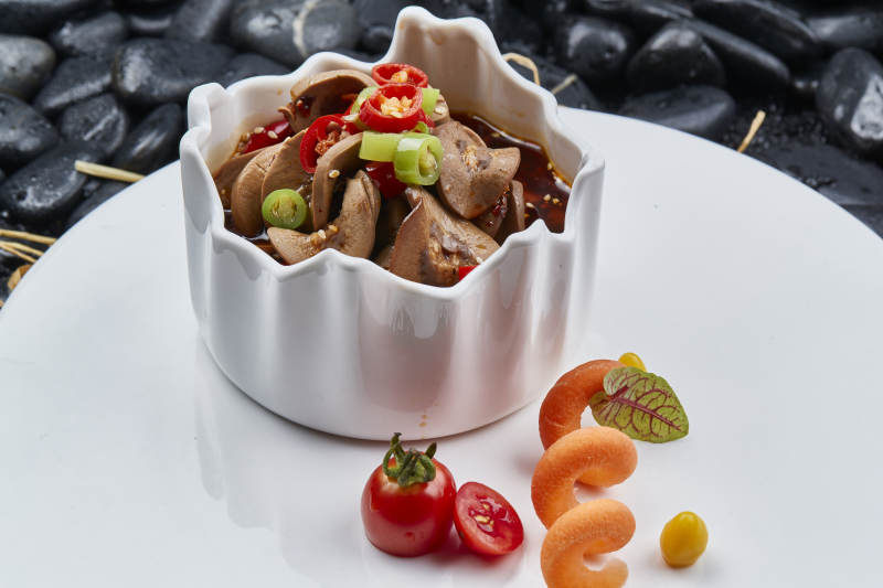 香辣红油渍腰片图片