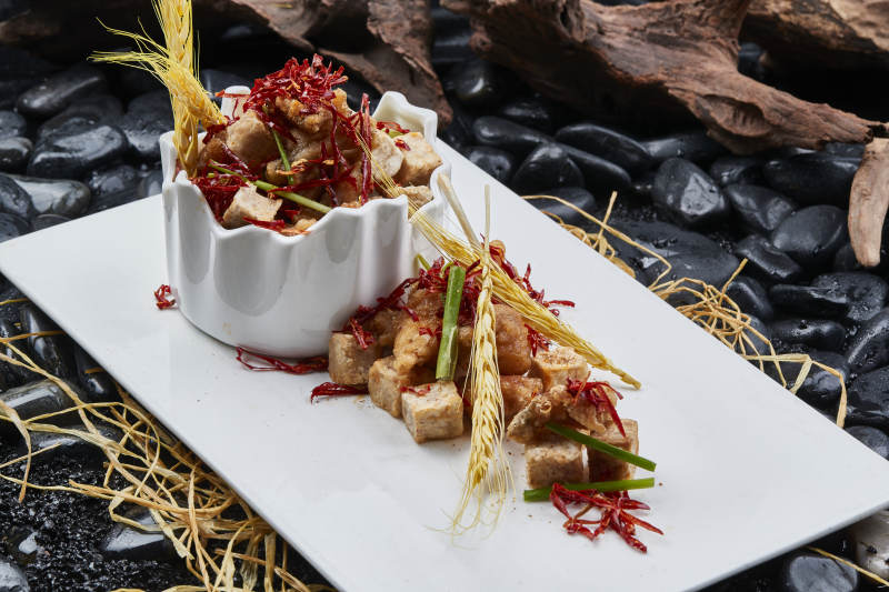 红椒丝配软炸手打如豆腐图片