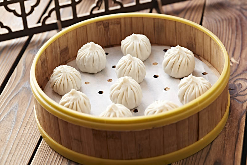 笼屉装的包子图片
