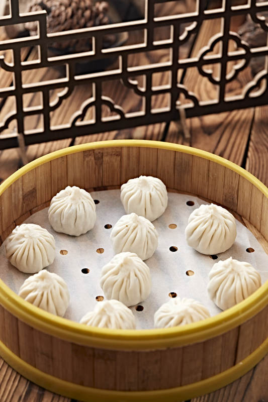 笼屉装的包子图片