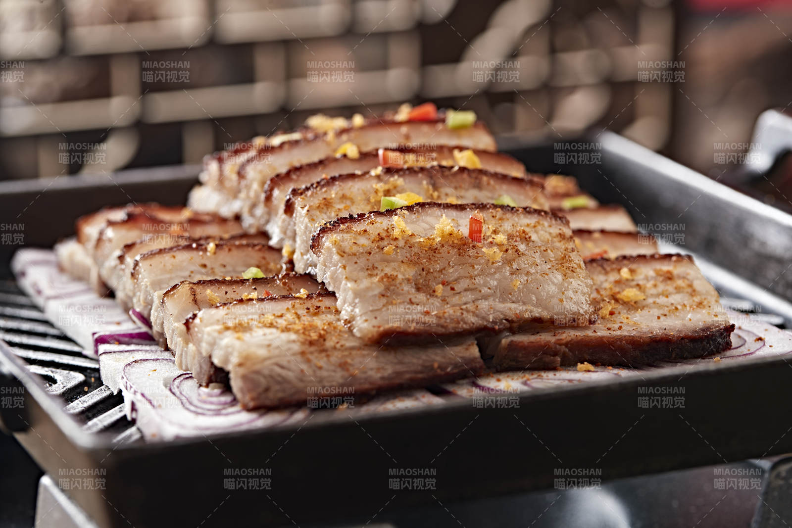 炙子铁板香烤五花肉图片