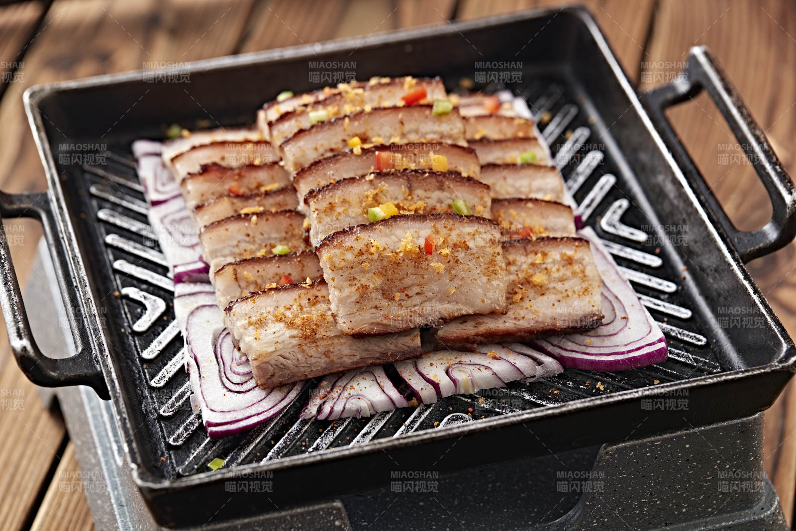 炙子铁板香烤五花肉图片