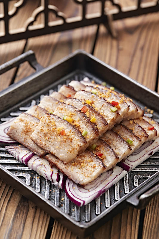 炙子铁板香烤五花肉图片