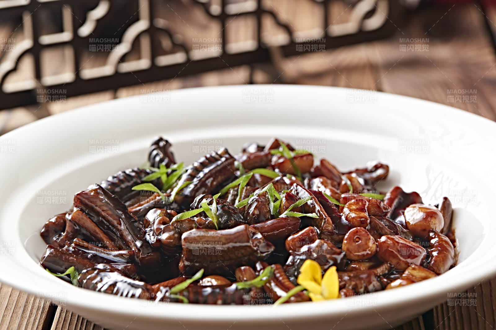 红烧蒜香鳝鱼段图片