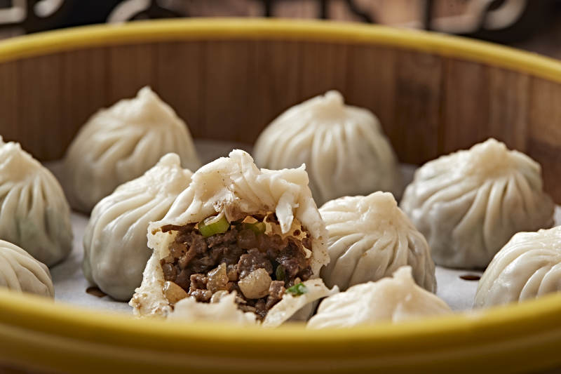 笼屉装的包子图片