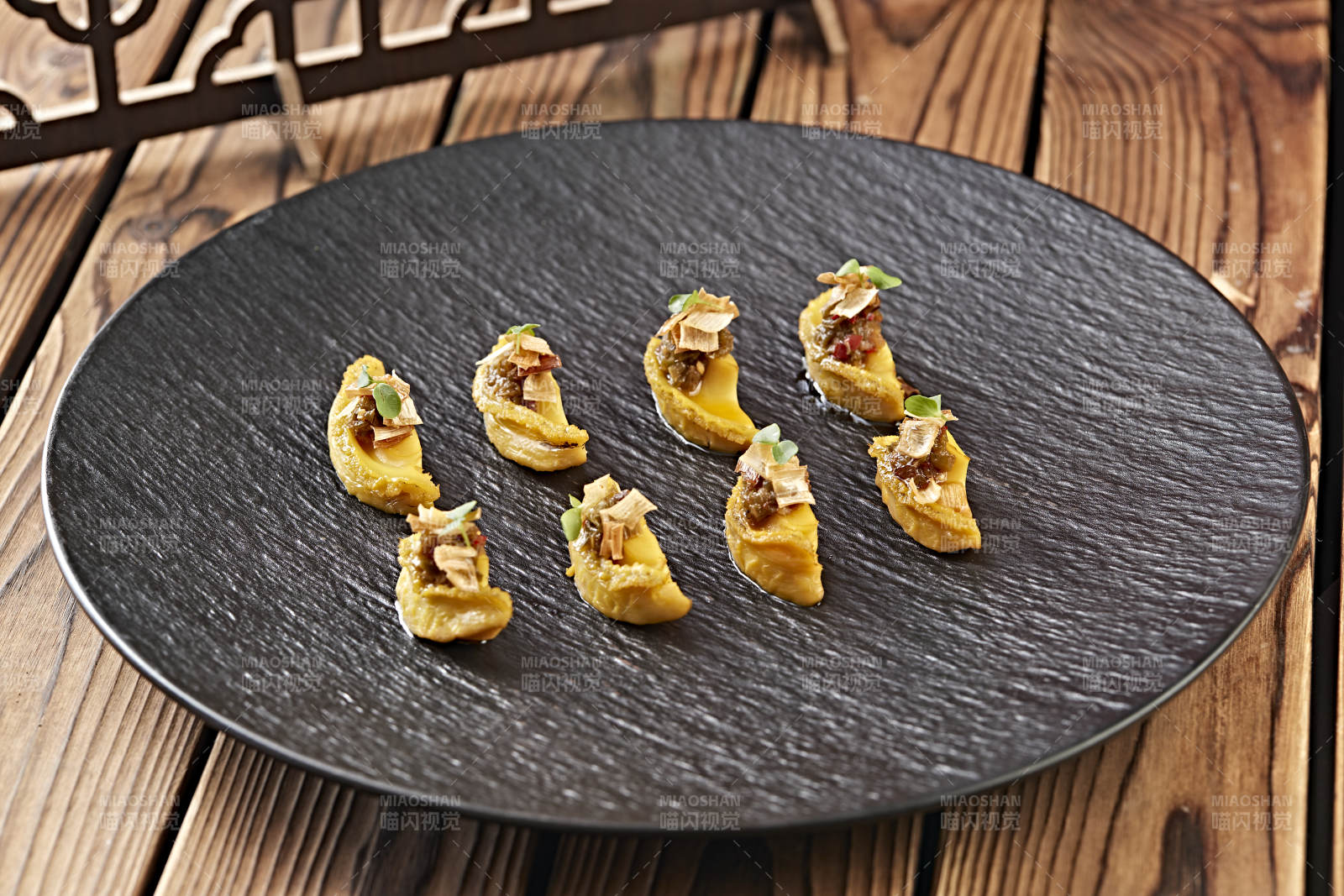 山椒酱配油煎鲜鲍鱼图片