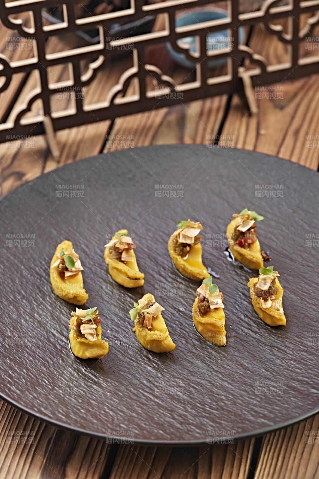 山椒酱配油煎鲜鲍鱼图片