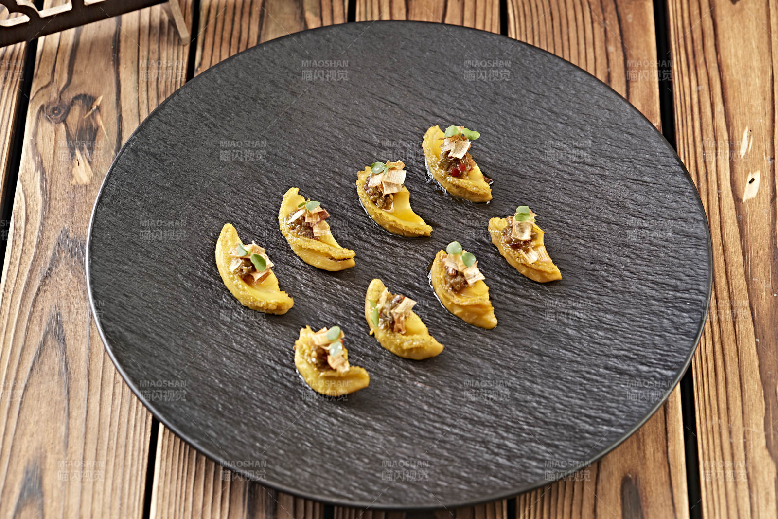 山椒酱配油煎鲜鲍鱼图片