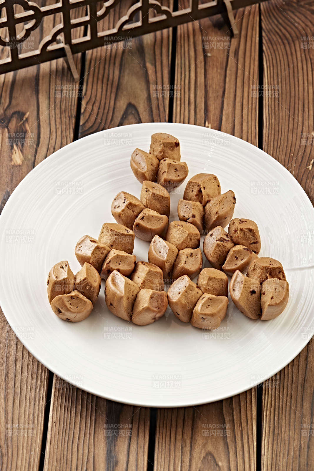 烤黑豆杂粮开花馍图片