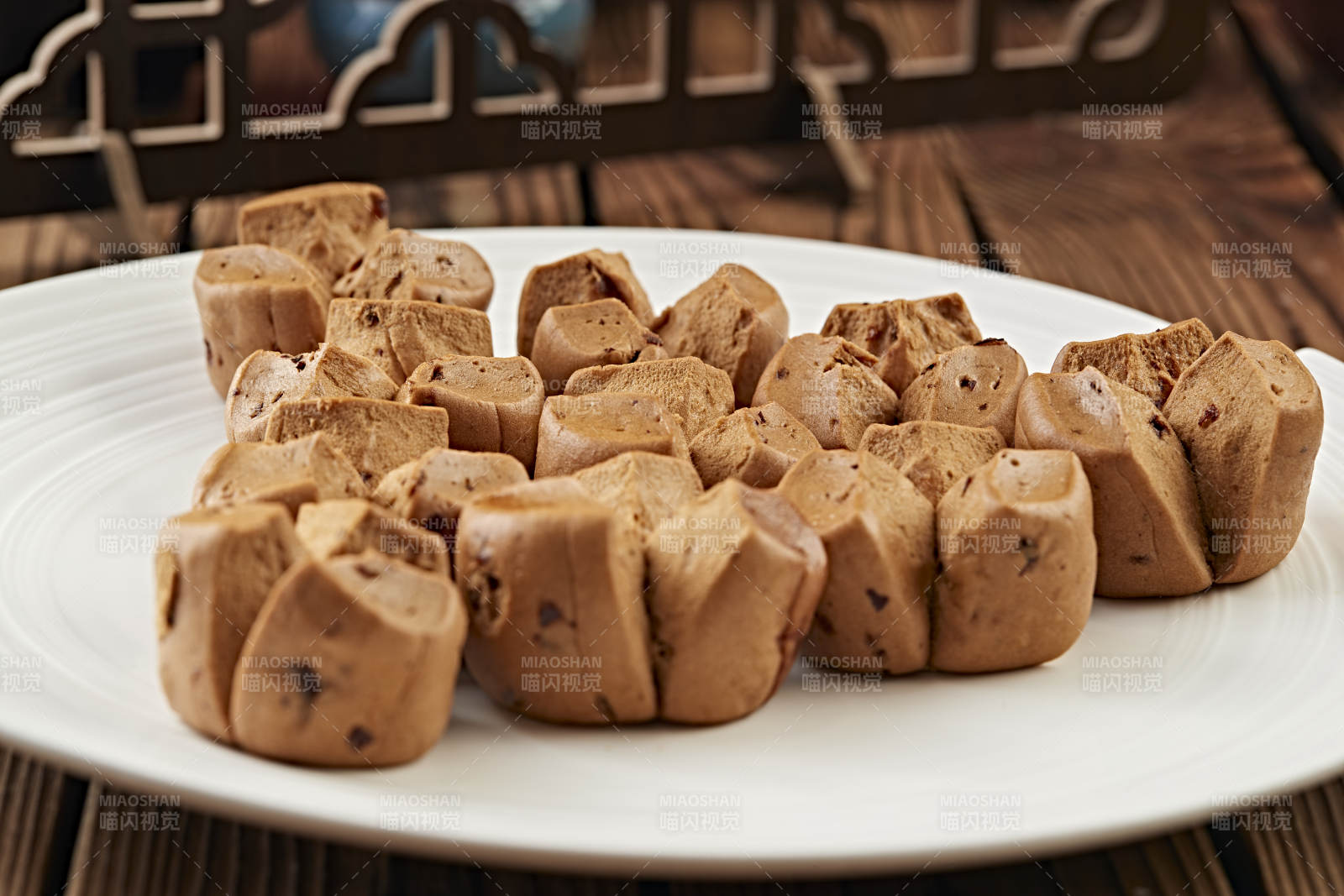 烤黑豆杂粮开花馍图片