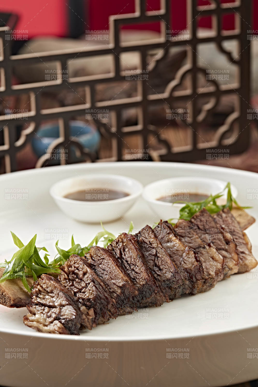 酱烧牛肋脱骨肉图片