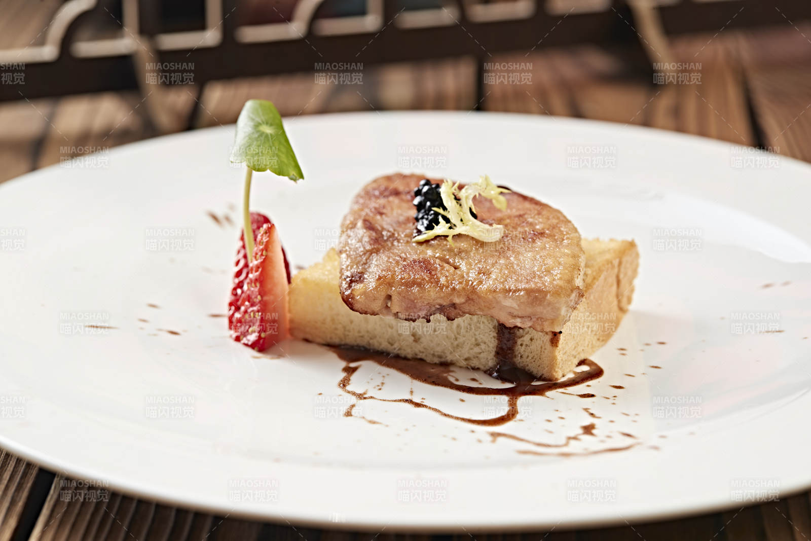 香煎法式鹅肝图片