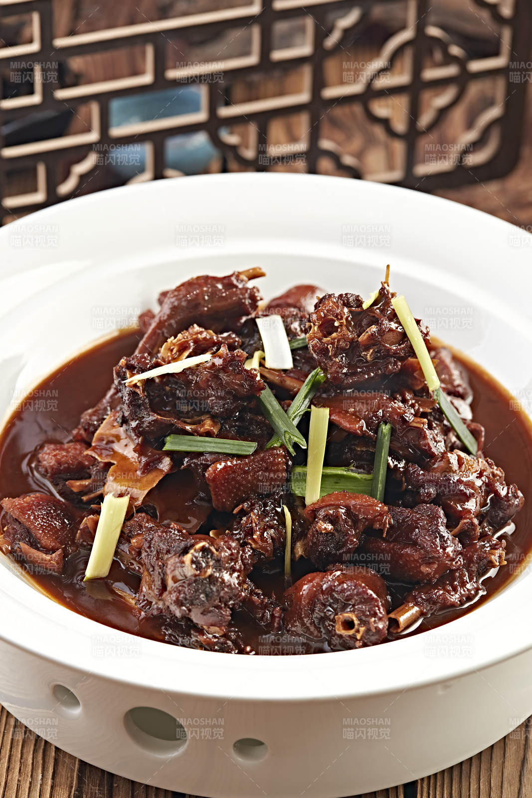 酱炖农村散养大鹅图片