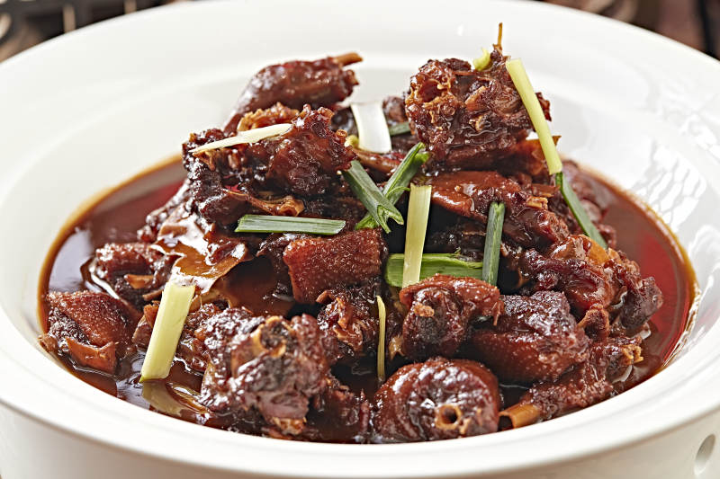 酱炖农村散养大鹅图片