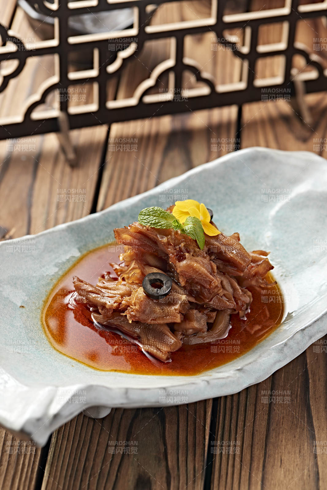 酸辣脱骨鸭掌图片