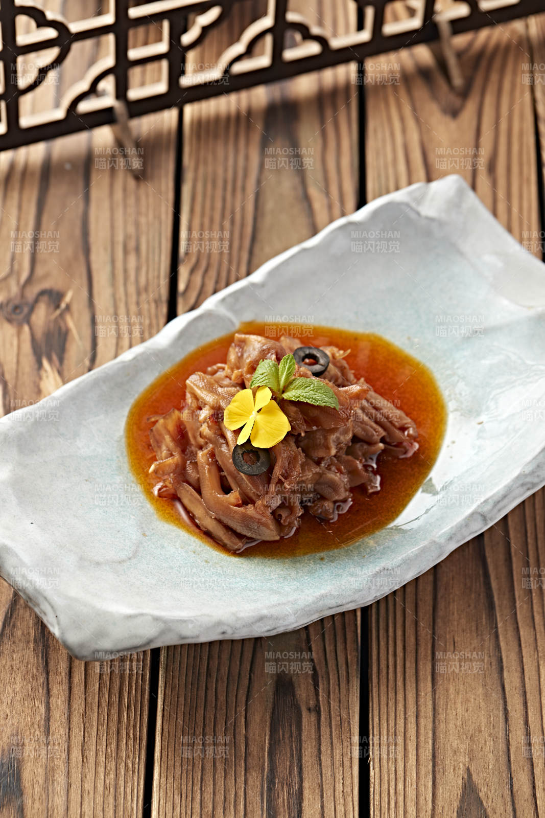 酸辣脱骨鸭掌图片