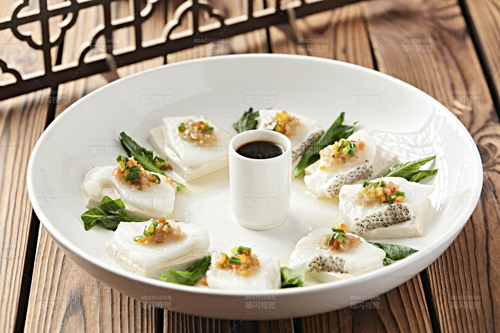 清蒸蒜蓉蘸汁银鳕鱼片图片