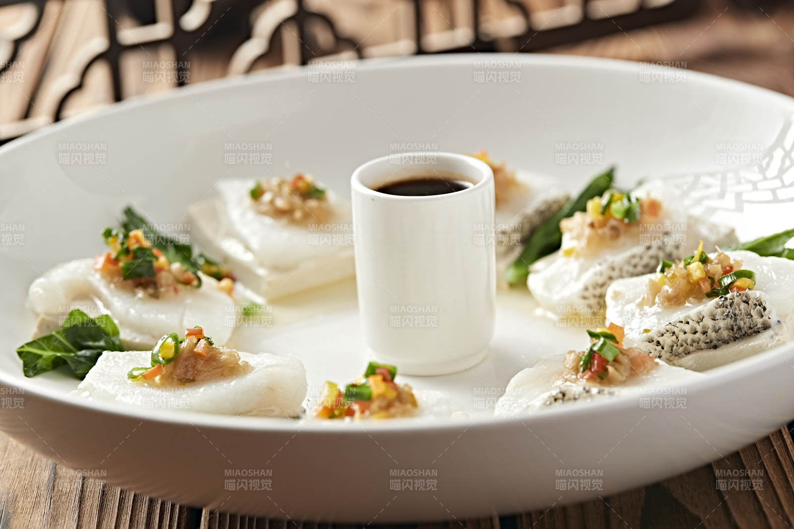 清蒸蒜蓉蘸汁银鳕鱼片图片