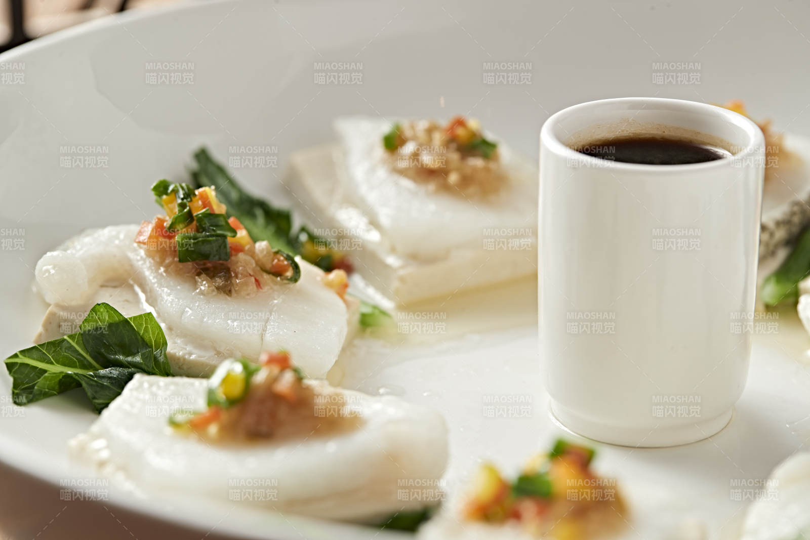 清蒸蒜蓉蘸汁银鳕鱼片图片